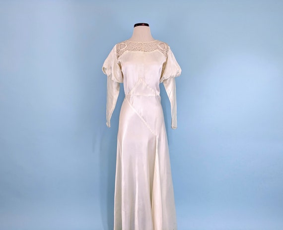 Vintage 1930s Ivory Silk Long Sleeve Wedding Gown… - image 3