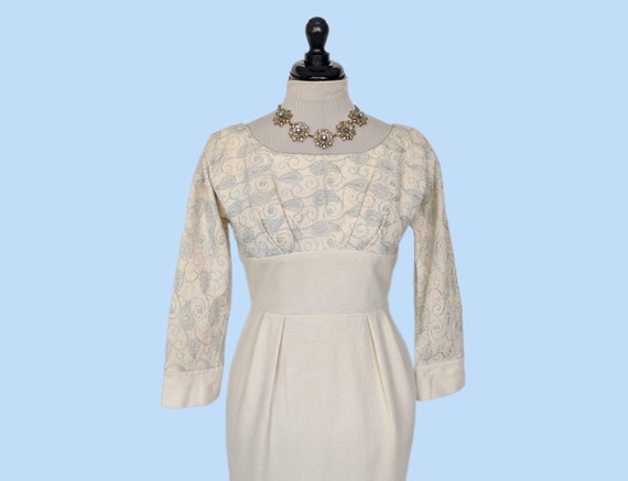 Vintage 1950s Elegant Embroidered Wiggle Dress, V… - image 3