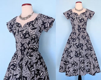 Vintage 1950s Navy and White Novelty Print Cocktail Dress, Vintage 50s Evening Party Dress, Vintage Party Dress