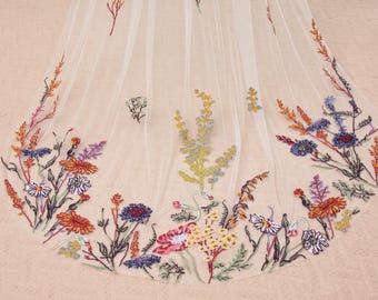 OV75. Véu de noiva bordado à mão com renda floral, véu catedral boho colorido, véu de casamento de fada, véu longo de tule caprichoso, véu boho personalizado.
