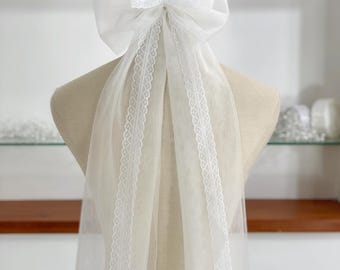 OV2. Ivory Tulle Bridal Bow Veil: Pearl Wedding Hair Accessory