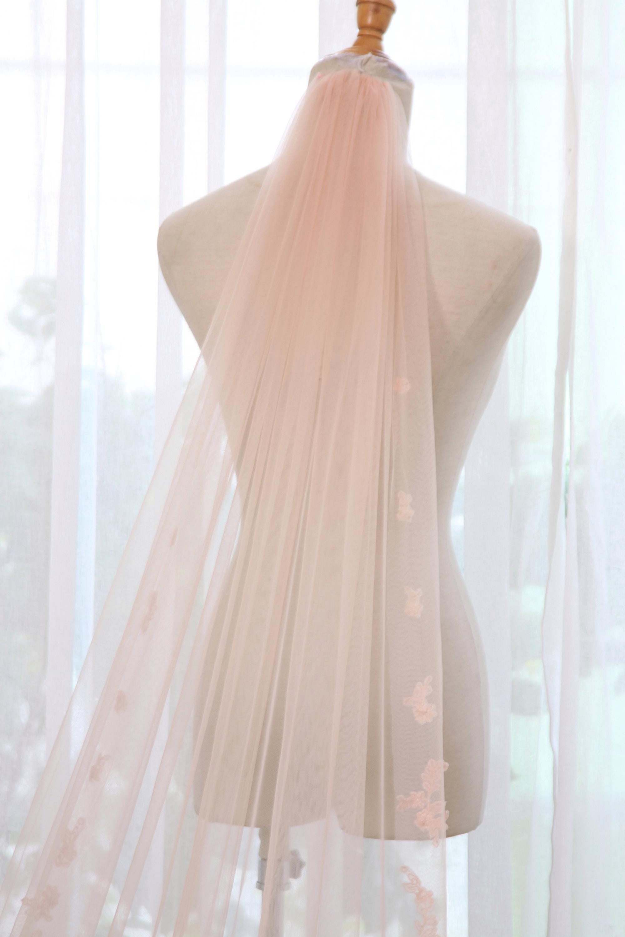 Ov97.pink Floral Embroidered Lace-edge Veil, Pearl-embellished