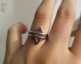 Silber V-förmiger Ring: Minimalistischer geometrischer Schmuck