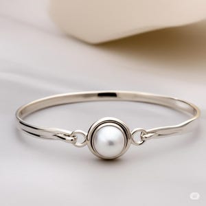 Tahitian & Akoya Pearl Bangle: Sterling Silver Open Cuff