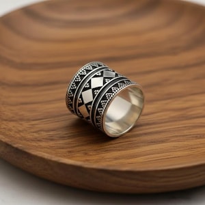 Handgemaakte geoxideerde sterlingzilveren tribal ring - Boho statement band