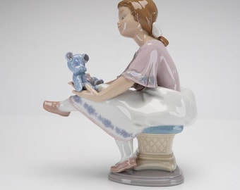 Lladro Porcelain Figurine: Friend 1993 Collectors Society (Original Box)