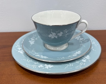 Royal Doulton Reflections trio: lunchbord, kop en schotel