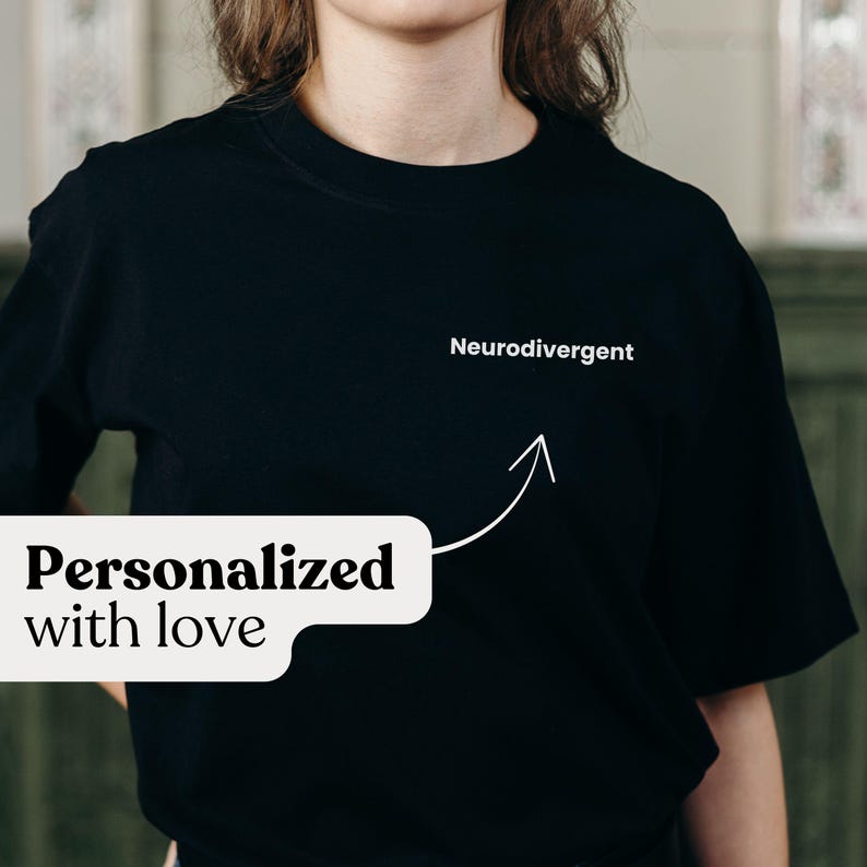 Camiseta engraçada para autistas, moletom e blusa de moletom com capuz, camiseta do orgulho neurodivergente, moletom de conscientização sobre o autismo, vestuário da neurodiversidade, camiseta para TDAH imagem 4