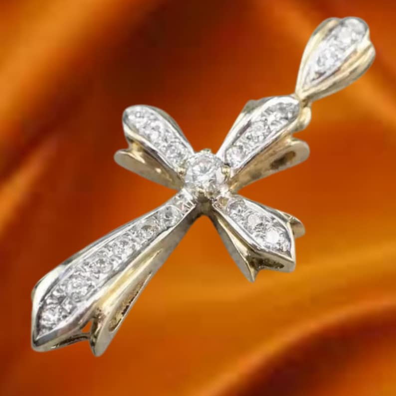 Runt slipat naturligt moissanit korshänge, 14k tvåfärgat guld diamant kristen troshänge, korssmycken present till kvinnor, present till henne bild 3