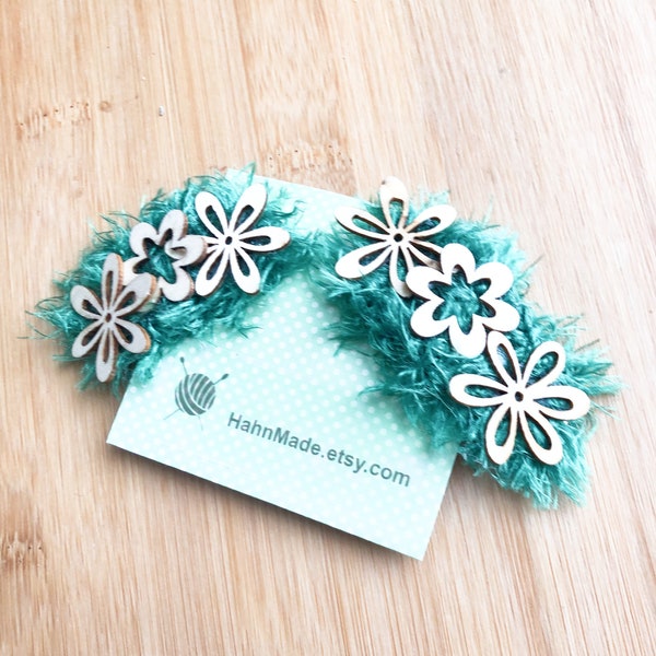 Hair Clips Flower Hair Clips Snap Hair Clips Girls Hair Clips Gift for Girls Natural Wood Flowers and Aqua Yarn Hair Clips Hair Accessories