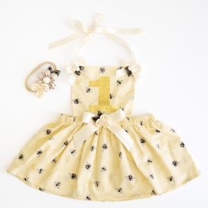 Baby girl tutu 1st birthday outfit, cake smash outfit, first birthday one dress, honey bee 1st birthday, bee birthday, bee cake smash, bee