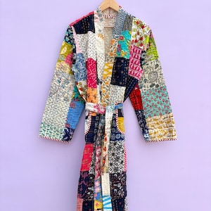 Ręcznie robiony, dwustronny szlafrok kimono z pikowanej tkaniny Kantha, kurtka bawełniana w stylu boho patchwork