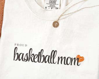 Stolzes Basketball Mama Shirt, Sport Mama Shirt, Spieltag Shirt, Basketball Mama T-Shirt, Basketball Fan Shirt Geschenk, Mama Leben Shirt