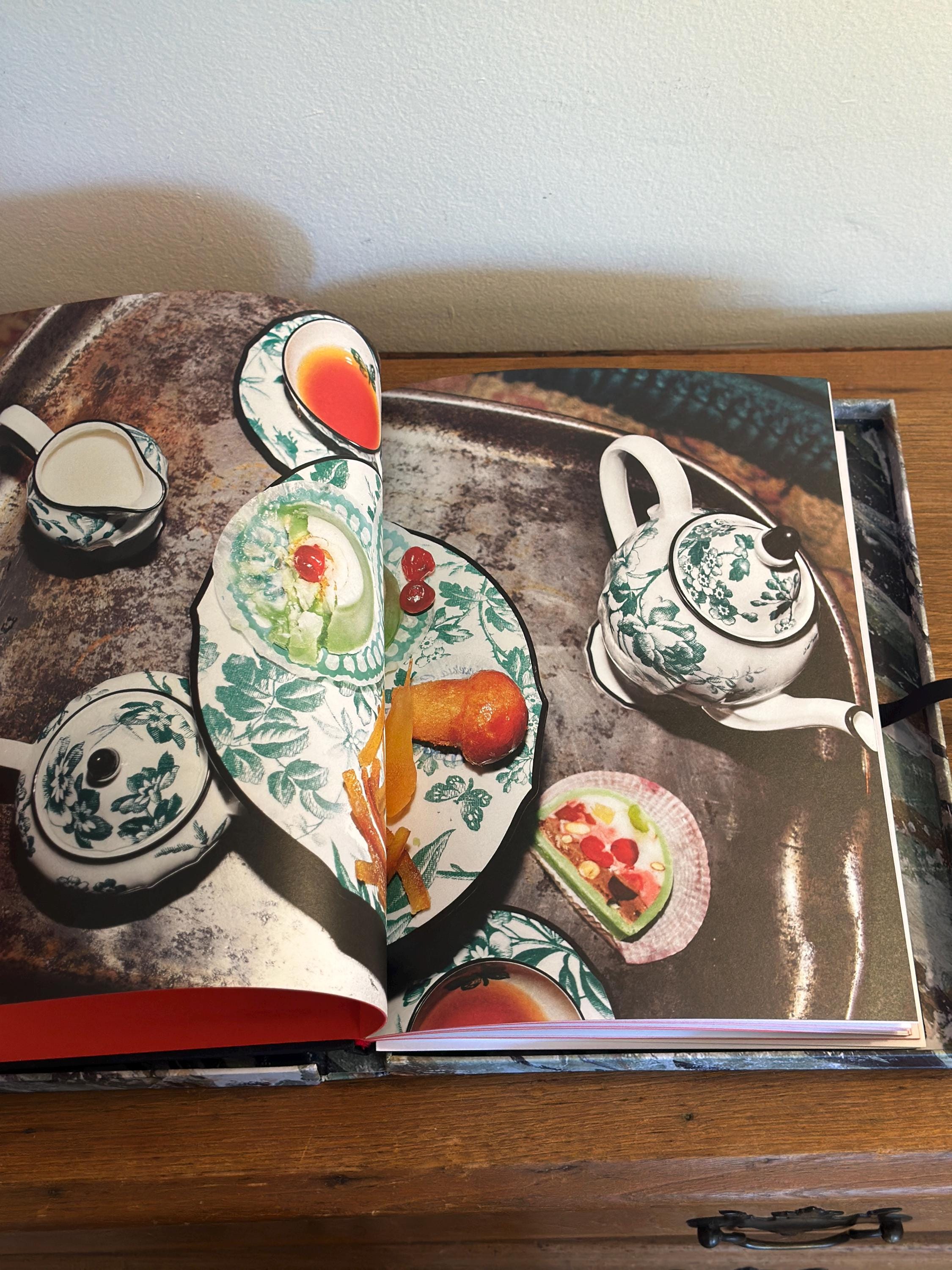 Gucci Décor Maison De L'amour Coffee Table Book – Designer Home