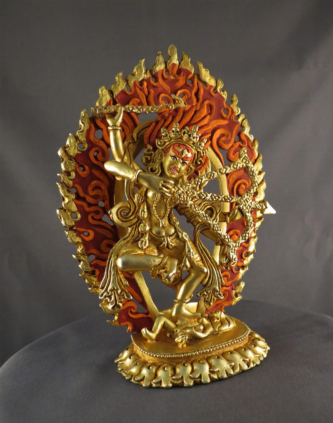Gold Face Paint Goddess Kurukulla Statue: Tibetan Buddhism Goddess Rig ...