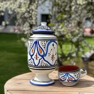Oasis Pour – The Moroccan Water Jug