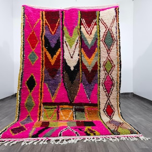 Handmade Wool Berber Rug: Pink Moroccan Boujaad Style