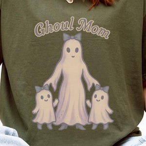 Geister-Mama-Shirt | Comfort Colors Halloween-Familien-T-Shirt für Partnerkostüme, gruselig-süßes Mama-und-Kind-Shirt mit Grafik, Unisex-Passform
