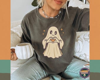 Ghost Heart Hands Friendly Shirt | Comfort Colors Halloween Graphic Tee, Pastel Spooky Aesthetic Top Cottagecore Autumn, Unisex Relaxed Fit