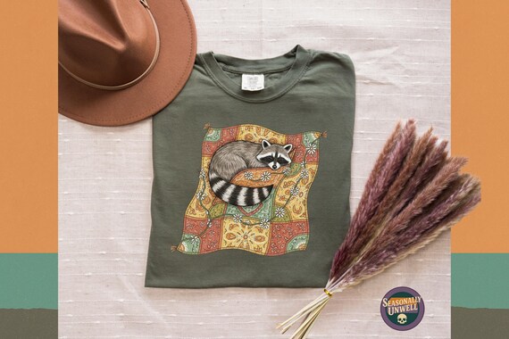 Raccoon Floral Shirt | Comfort colors whimsical boxy cotton, Ringspun soft unisex boho tee for women, Dyed relaxed rustic cozy fall tshirt