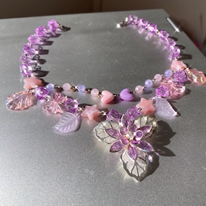 Fairycore Purple Crystal Flower Choker – Iridescent Beads, Pastel Stars & Leaves, Statement Necklace