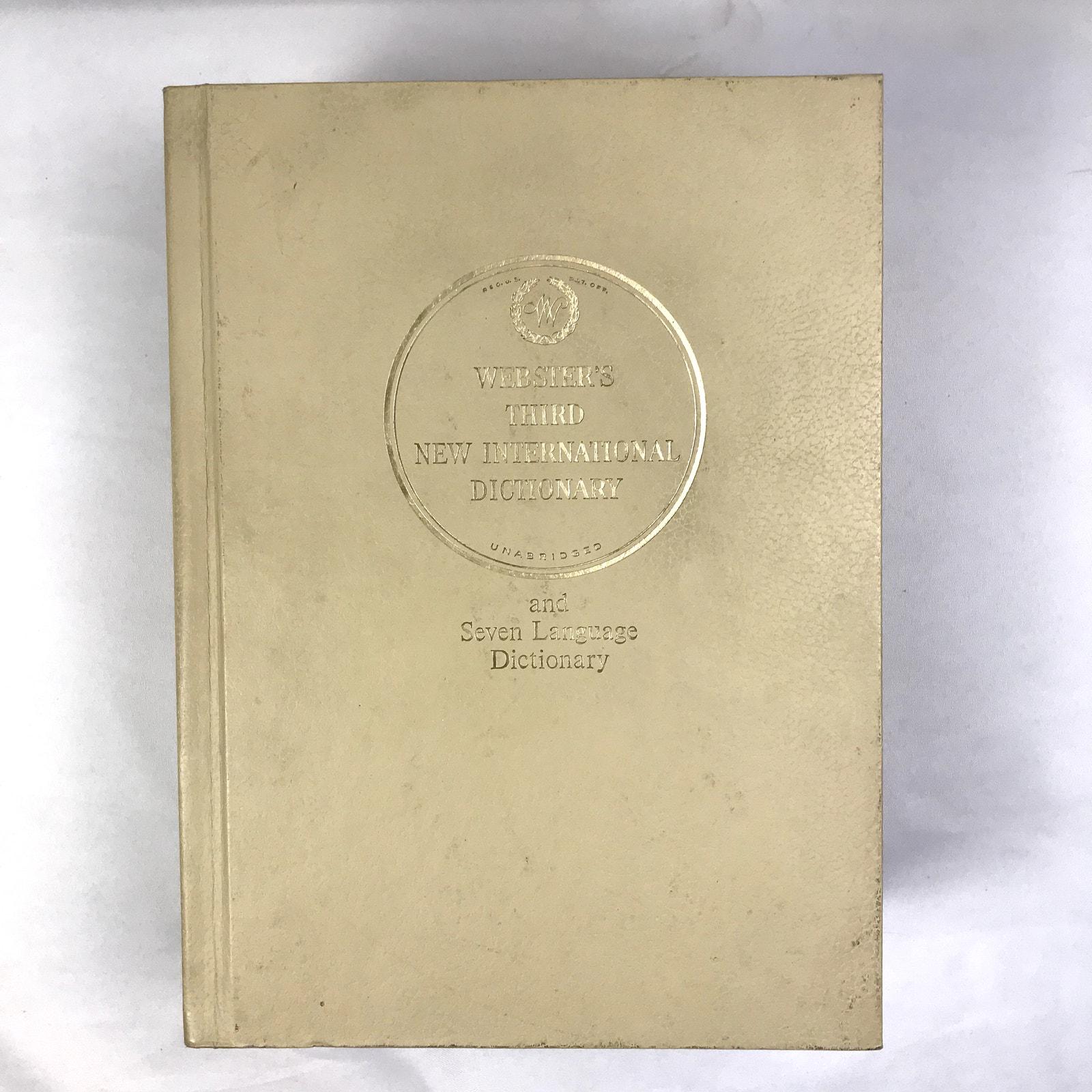「ウエッブスターの第３新国際事典　要約なし」１９６６年発行３巻構成 ウエッブスターの第3新国際事典 要約なし」1966年発行3巻