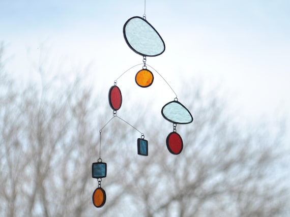 Mobile,Mobile rouge,Mobile aqua,Mobile enfant,Mobile bébé,Cadeau naissance,Cadeau mariage,Mobile de verre,Vitrail,En Bleu et Verre