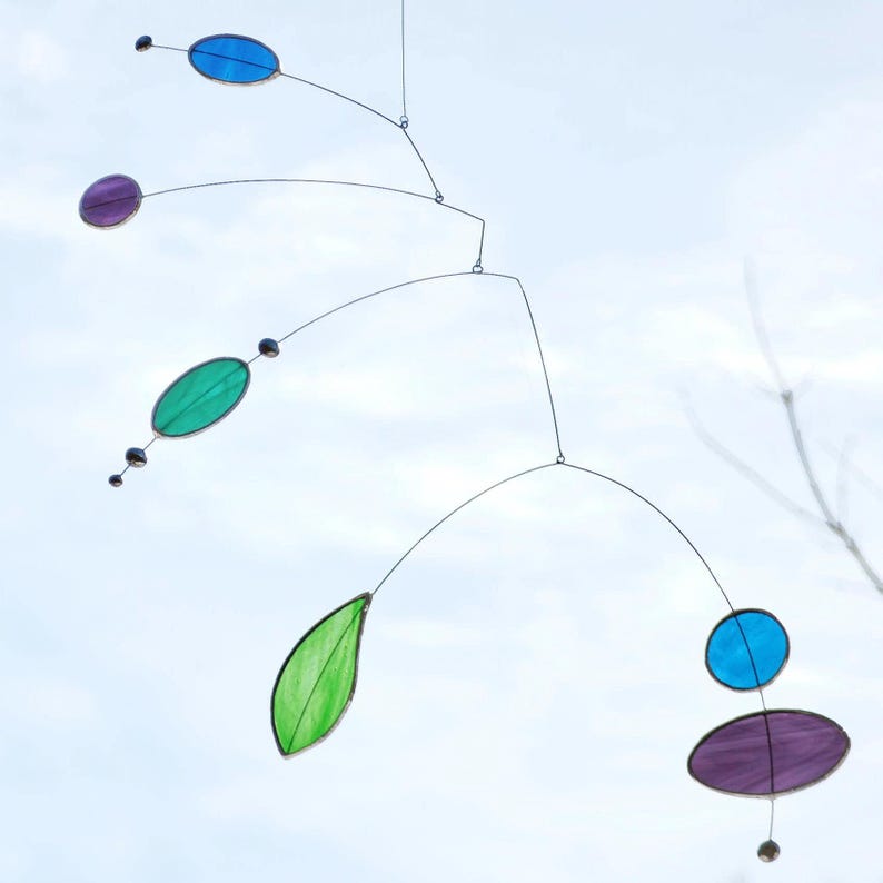 Stained Glass Mobile, Blue Ellipse Suncatcher, Kinetic Art Bild 3