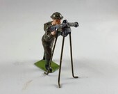 Britains Lead Soldier with Range Finder