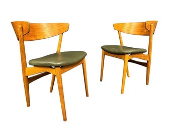 Pair Of Vintage Danish Mid Century Modern Side Chairs No7 By Helge Sibast