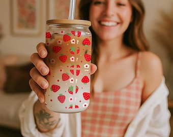 Strawberry  Glass cup, Bridal Shower Gifts, Easter Gifts, Iced Coffee Glass, Retro Flower Iced Coffee Cup, Daisy Strawberry Glass Cup