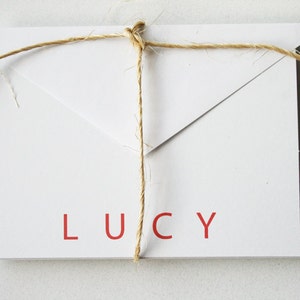 Papelaria personalizada - L U C Y - Conjunto de notas e envelopes personalizados de papelaria contemporânea - ESCOLHA SUA QUANTIDADE