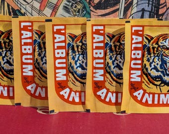 Vintage 1968 Sealed Trading Card Sticker Packs Animals Tiger Italian Lot of 5