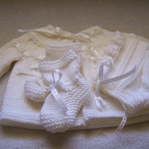 Scattered Cherry Layette Set