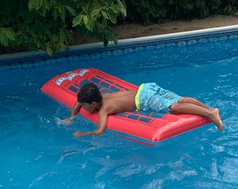 London Calling, Pool Float, englische Telefonzelle, Telefonzelle