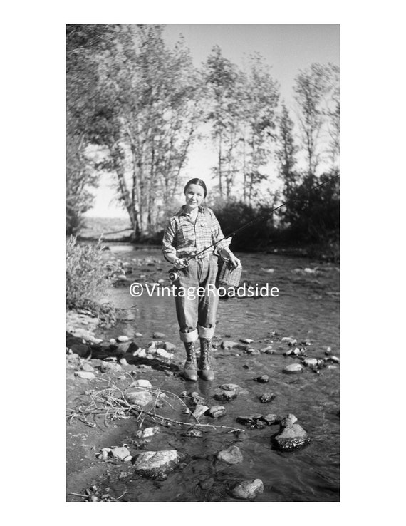 Vintage Outdoorswoman Style - Imgur  Vintage fishing, Fly fishing, Fishing  women