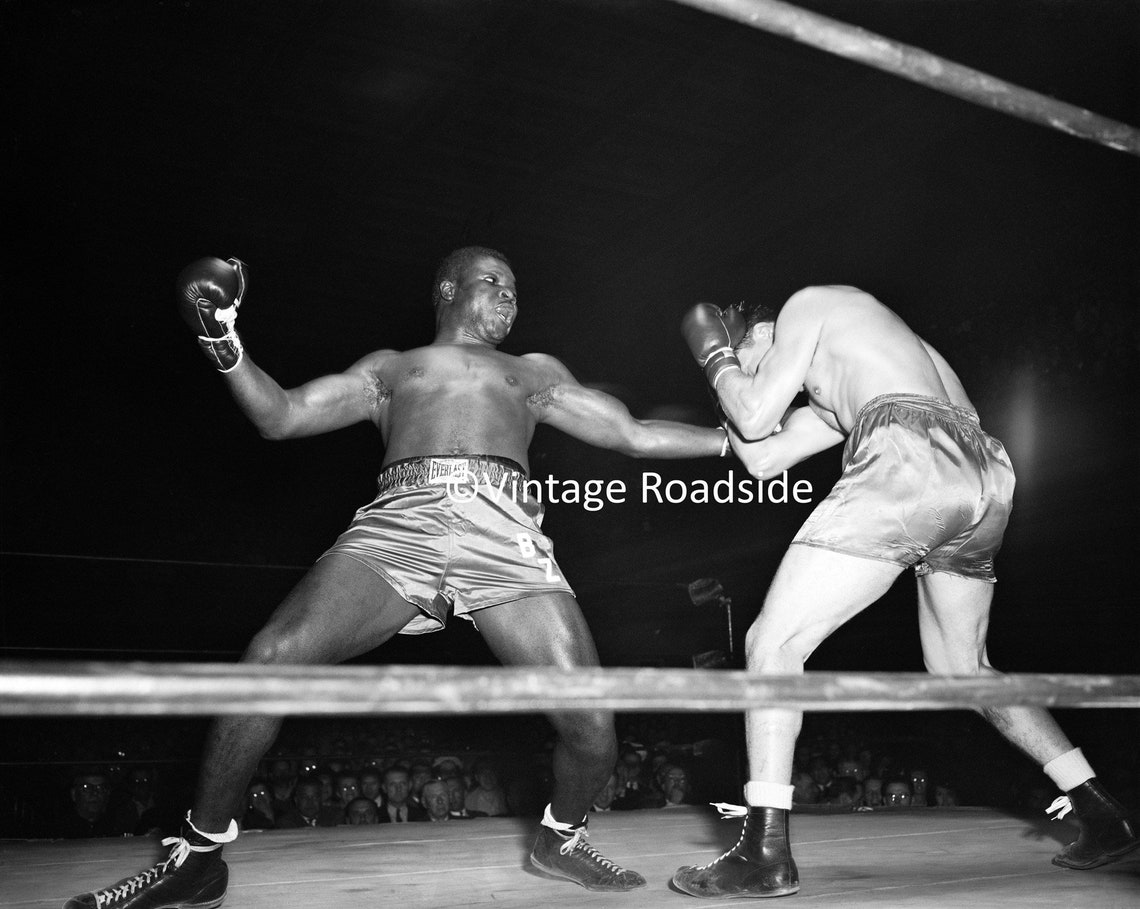 Vintage Boxing Photo Throwing a Haymaker Archival Print from Etsy