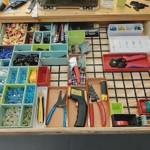 Custom Gridfinity Designs & 3D Printing – Personalized Storage Solutions for Your Workspace!