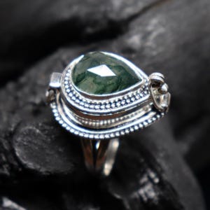 Vintage Moss Agate Poison Ring-Handmade Poison Ring-925Silver Plated Compartment Ring-Locket Pill Box Ring-Green Gemstone Ring-Gift For Her