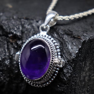 Vintage Poison Pendant-Natural Amethyst Poison Pendant-925Silver Plated Handmade Compartment Pendant-Locket Secret Box Necklace-Gift For Her