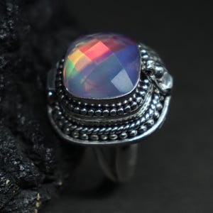 Anillo de veneno de ópalo Aurora - Plata de ley 925 - Relicario con compartimento para pastillero - Anillo vintage - Regalo para ella