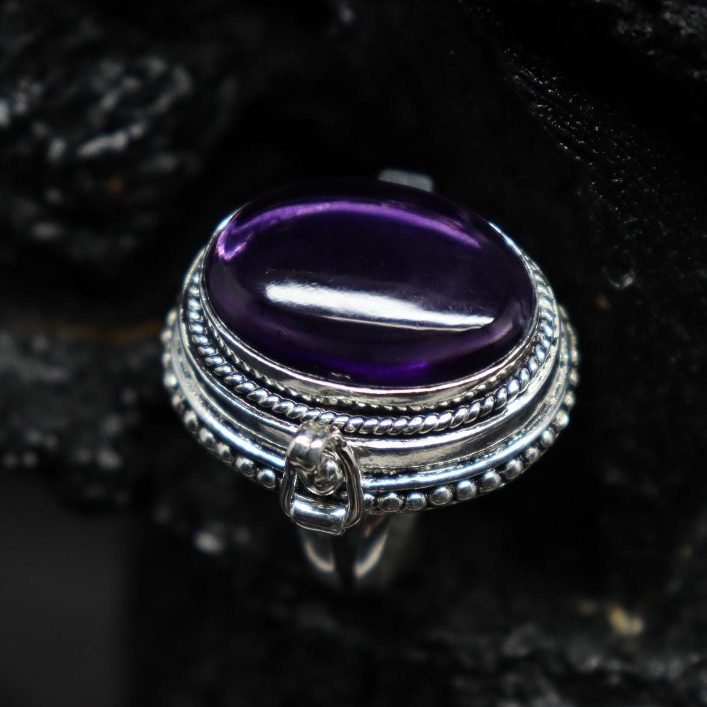 ヴィンテージ　ポイズンリング　フレンチ silver 925 iolom 退廃 Poison ring - Etsy 日本