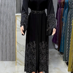 Elegant Abaya for Women - Luxury Dubai Style kaftan - Modest Long Dress with Embroidery -Classy & Flowy Fabric Muslimah, Dubai Abayas