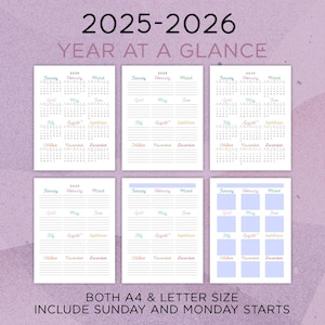 K&ouml;nnte beinhalten: Ein druckbarer Kalender f&uuml;r die Jahre 2025 und 2026. Der Kalender ist in einem Pastellfarbenschema mit hellblauen, rosa und gelben Akzenten gestaltet. Der Kalender beinhaltet sowohl Sonntag- als auch Montag-Start-Optionen. Der Text "2025-2026 Year at a Glance" ist oben auf der Seite gedruckt.