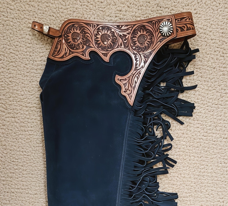 Benutzerdefinierte Hand-punzierte Western Show Chaps - Navy Blaue Wildleder Reit Chaps mit Türkis Concho & Fransen Bild 1