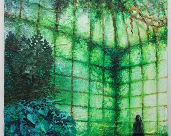 Può includere: Dipinto astratto strutturato verde e oro raffigurante una lussureggiante scena di giardino. L'opera presenta una struttura a griglia, forse una serra, con una figura sullo sfondo. Il dipinto ha una spessa consistenza a impasto.