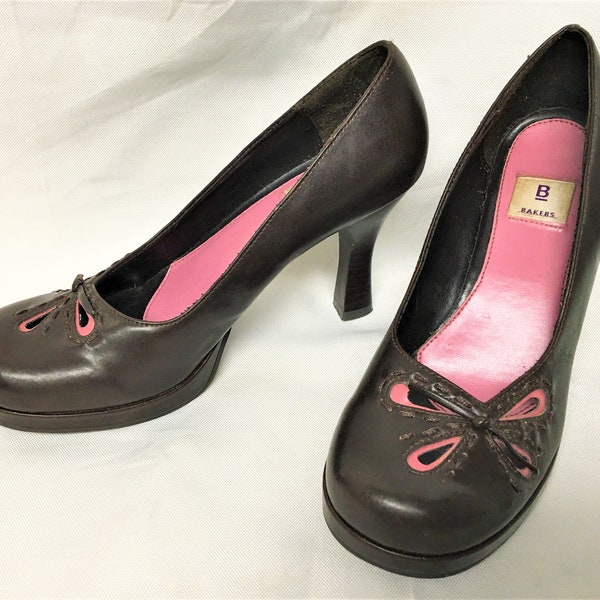 PLATFORM PUMPS Vintage Y2K Chunky High Heel Shoes BAKERS 7 1/2 Brown Pink Flower Cut Out