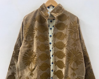 Handgemachte Samt Suzani bestickte Boho Jacke, Geschenk für sie, kurzer Festival Mantel, ethnische Boho Oberbekleidung
