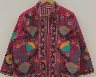 Suzani-stofdoekjas van geborduurd fluweel | Jas in Indiase stijl | Uniseks kimonojack | Lang bomberjack | Winterjas met statement bruidsmeisjes