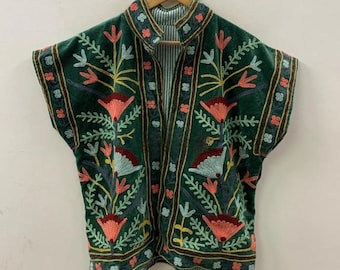 Grüne Samt Suzani Weste | Bestickte Boho Weste | Ärmellose ethnische Jacke | Boho Festival Weste | Gypsy Style Weste | Geschenk für Sie